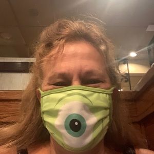 Meet your Posher, Lori